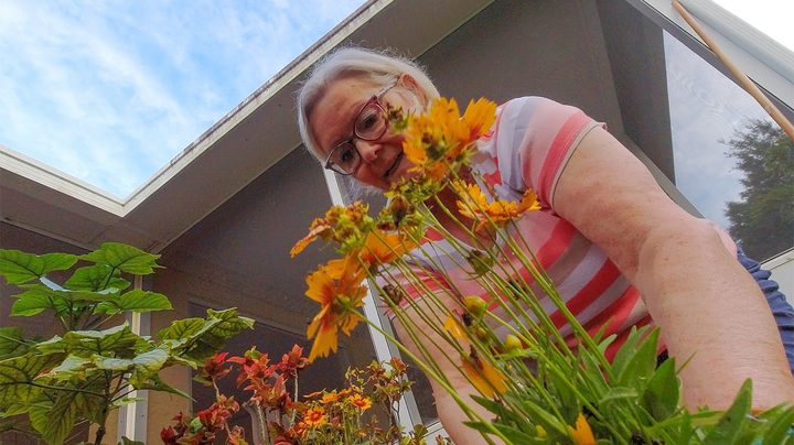 Debra, who was diagnosed with Stage I Lung Cancer