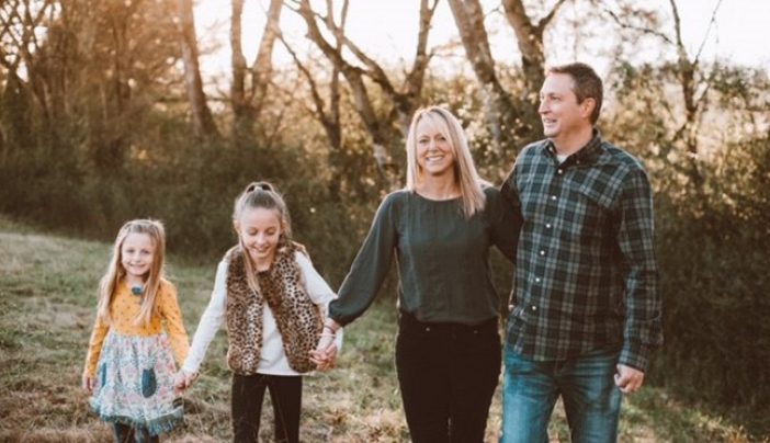 Amanda, who was diagnosed with Stage IV Lung Adenocarcinoma
