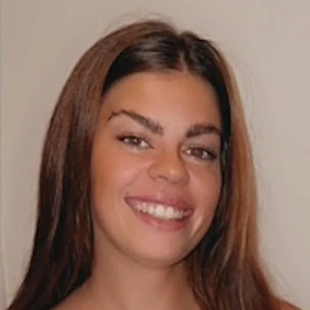 Chloe, who was diagnosed with Stage III Colorectal Adenocarcinoma